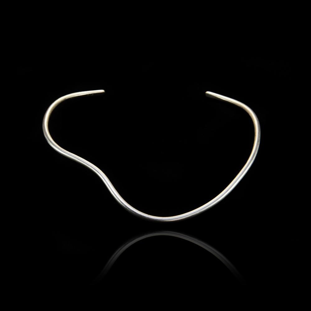 SINGLE FLOW LINE NECKLACE