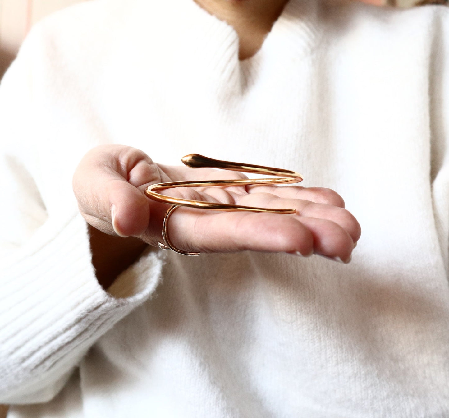 SINGLE DAINTY SNAKE BRACELET