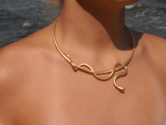 SINGLE WRAPPED SNAKE NECKLACE