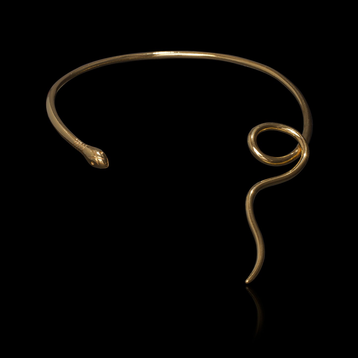 TWISTED SINGLE LOOSE SNAKE NECKLACE