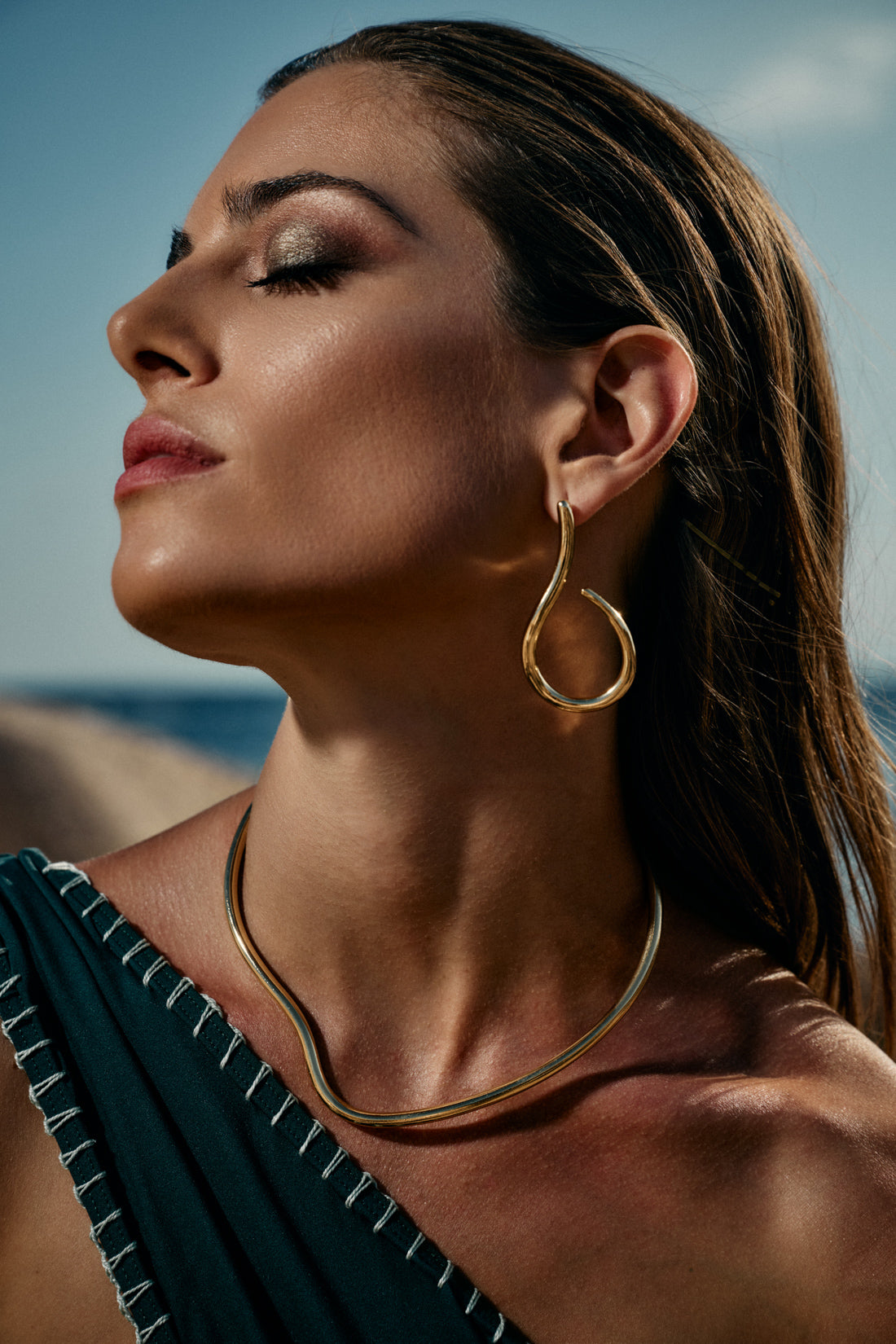 TEARDROP EARRINGS