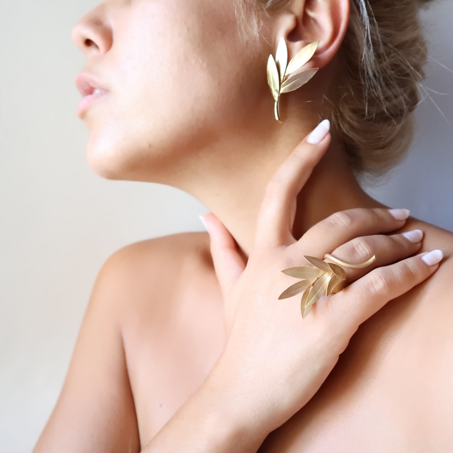 OLIVE LEAF EARRINGS