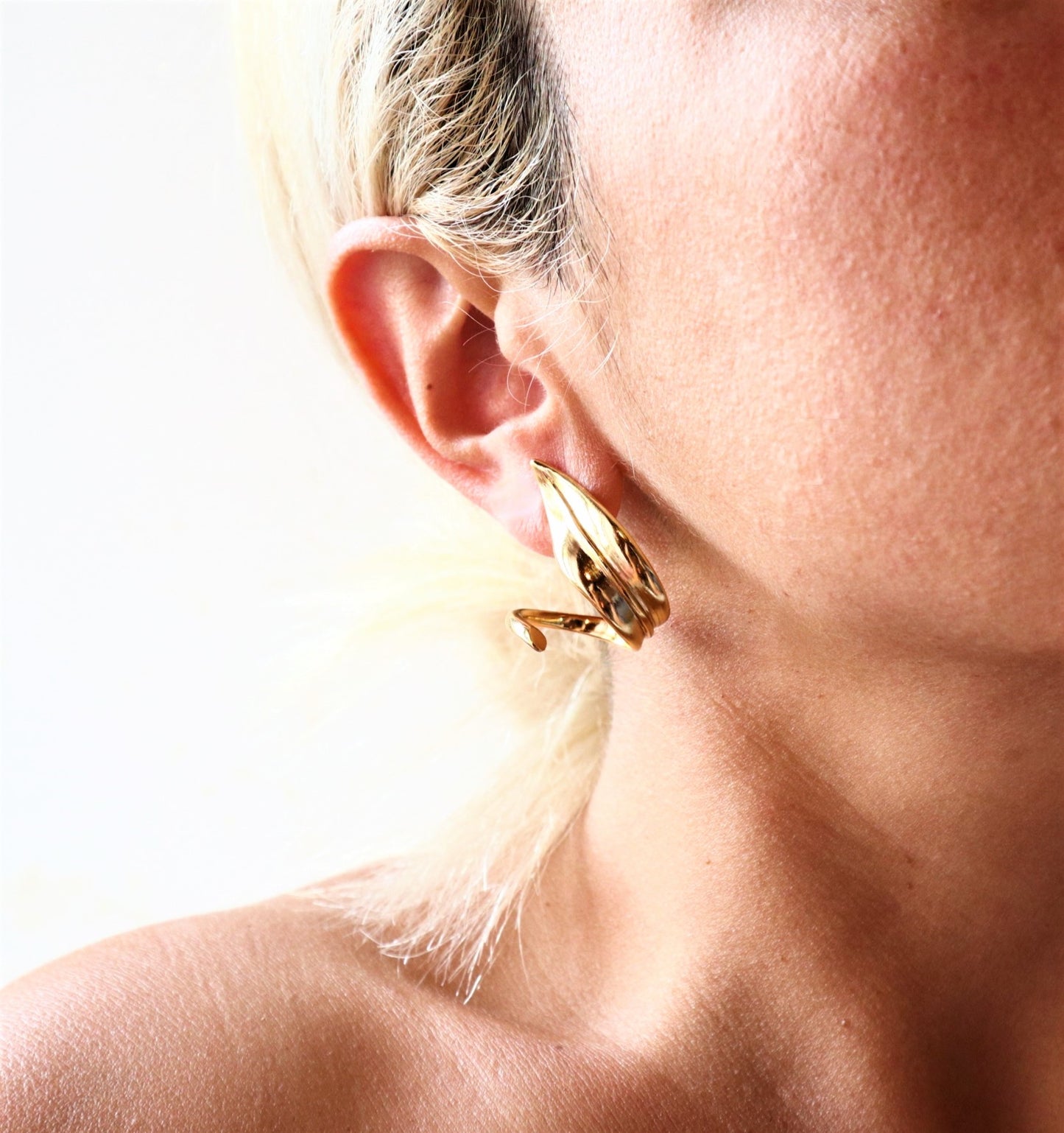 OLIVE LEAVES HOOP EARRINGS