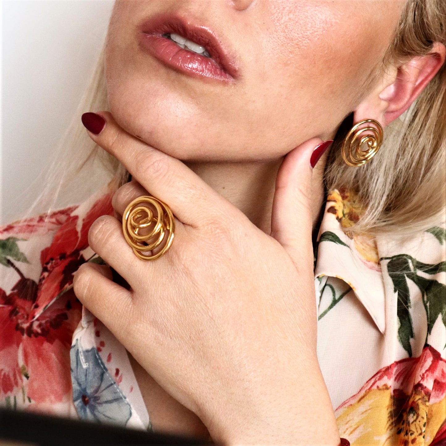 Swirl Thread Ring
