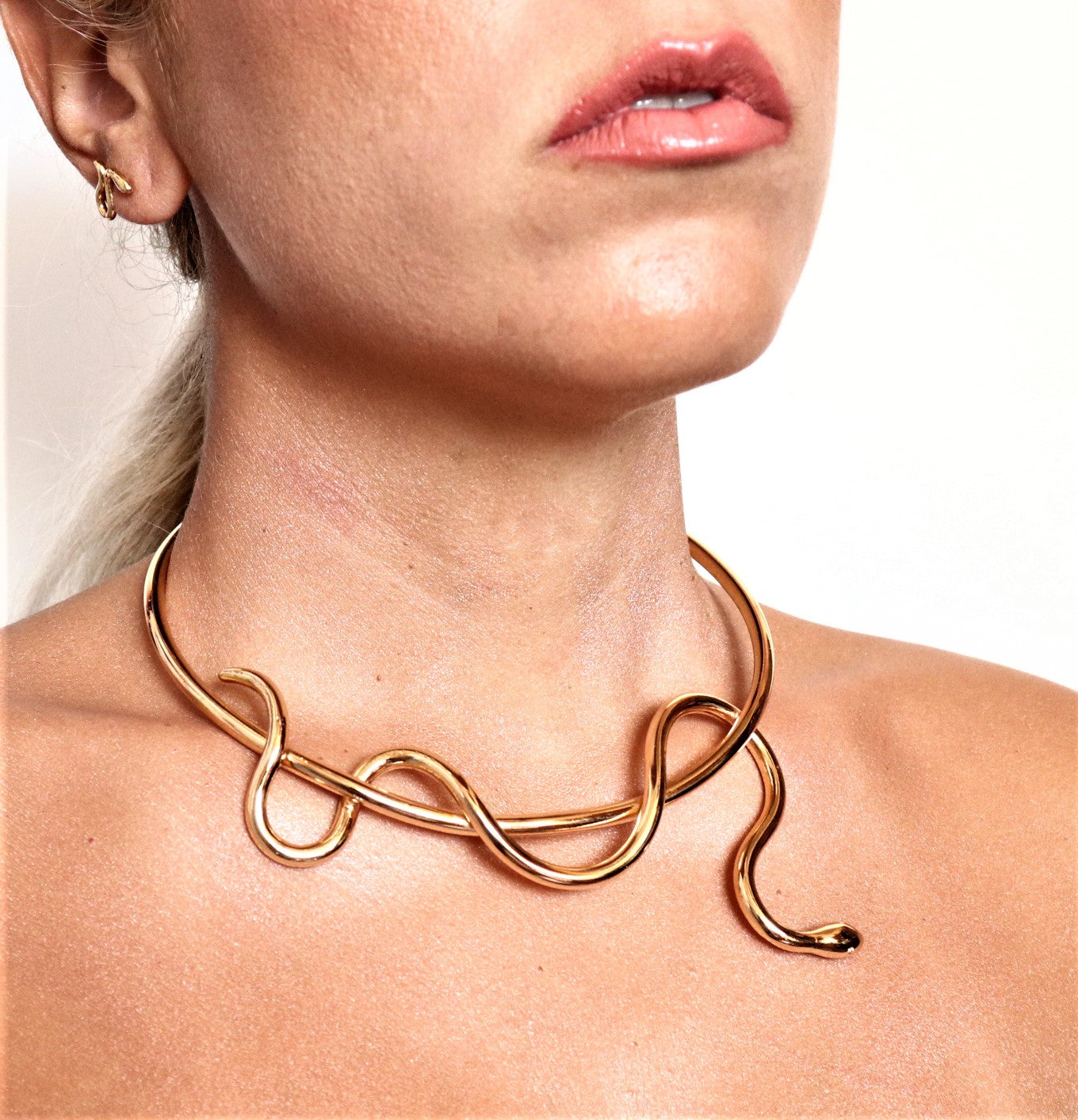 SINGLE WRAPPED SNAKE NECKLACE