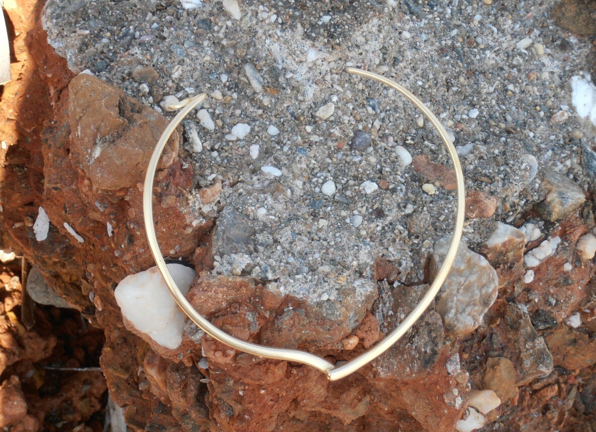 SINGLE "HEART" LINE NECKLACE