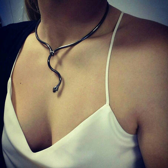 SNAKE TIE NECKLACE